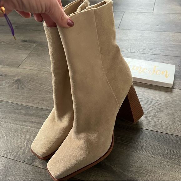 Sam Edelman Ivette Square Toe Boots NWOT - Picture 6 of 8